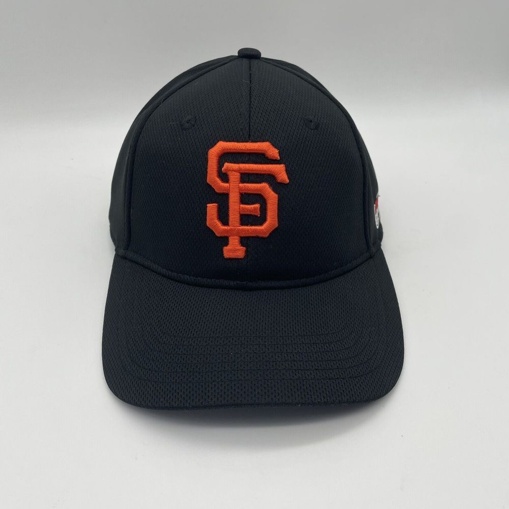 MLB  San Francisco Giants SnapBack Baseball‎ Hat Outdoor Cap One Size Black NWOT